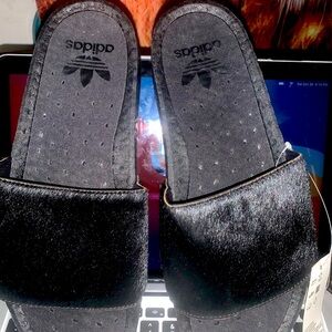 Adidas Adilette Boost Men’s 11